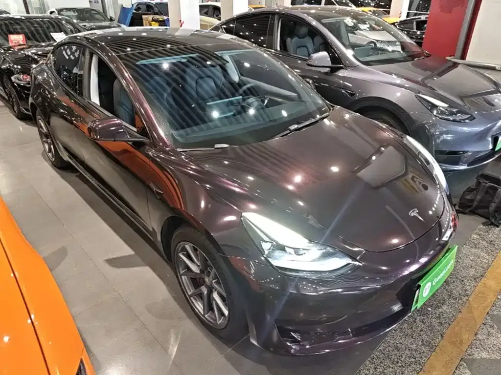 Tesla Model 3 — фото 9