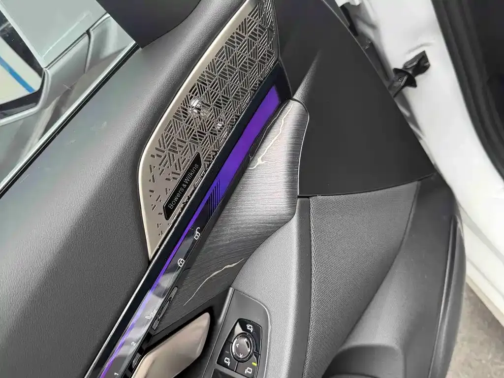 BMW i5 2024 из CN, фото 6