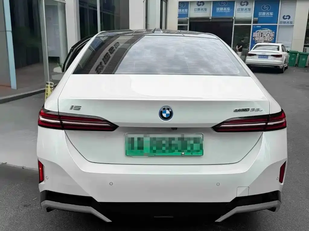 BMW i5 2024 из CN, фото 9