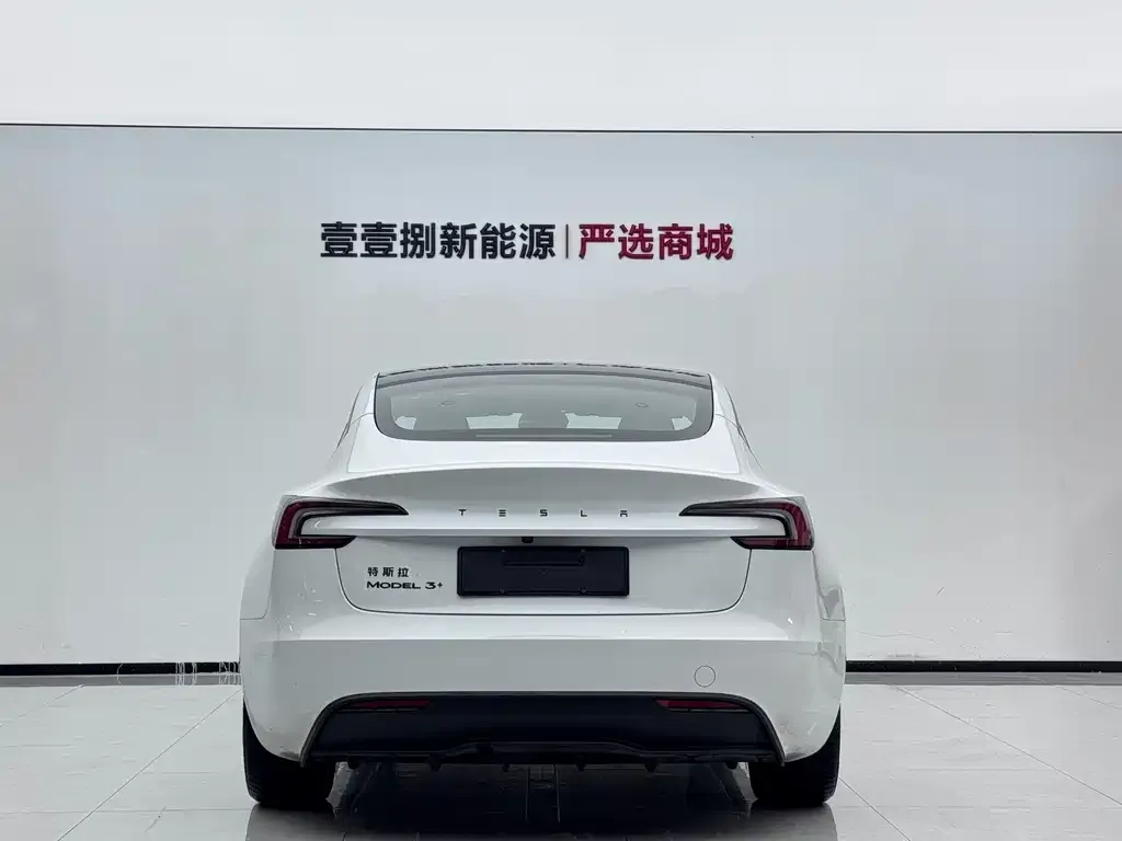 Tesla Model 3 — фото 3