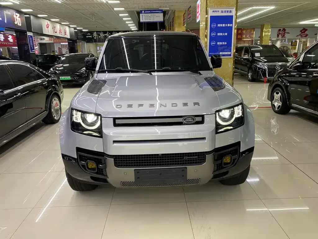 Land Rover Defender — фото 2
