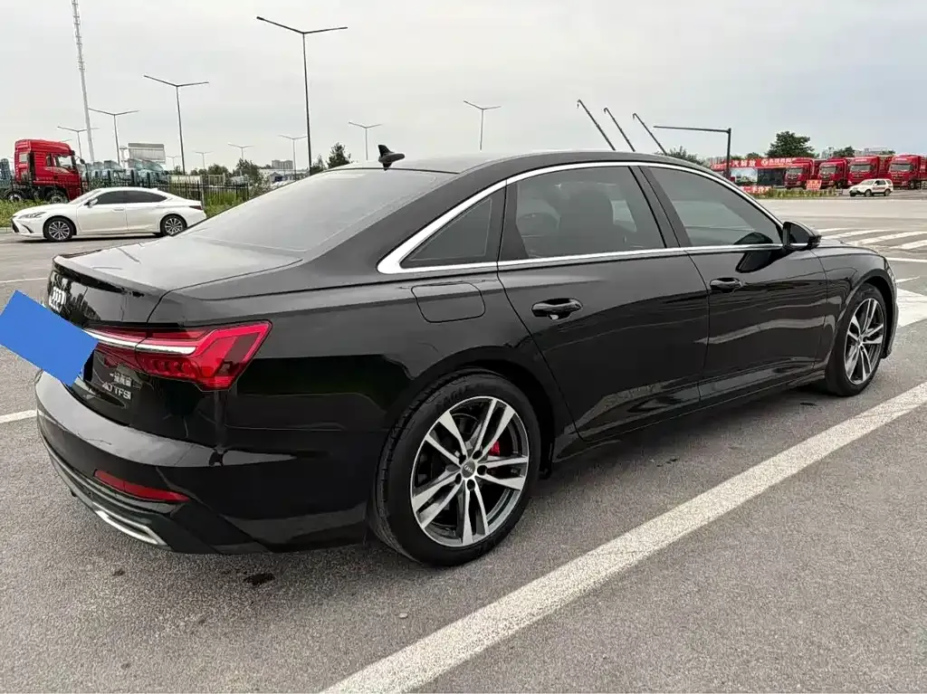 Audi A6L — фото 7