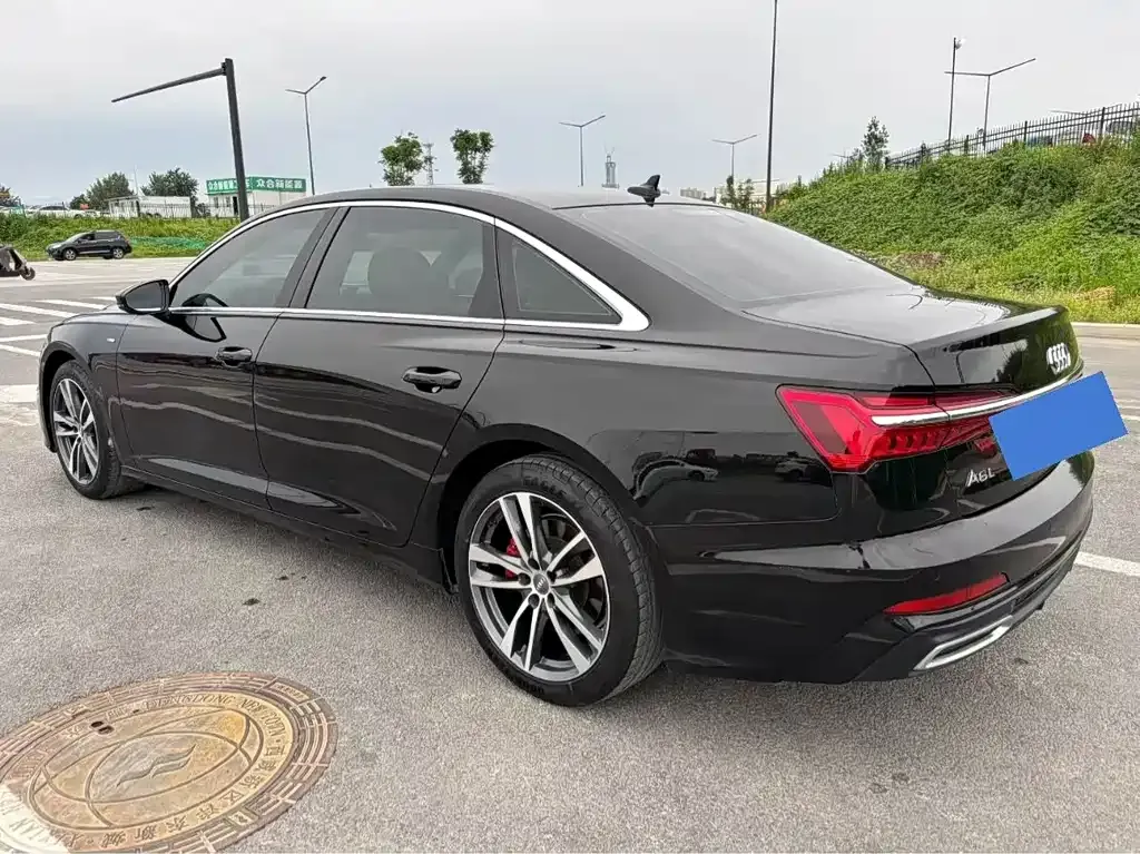 Audi A6L — фото 2