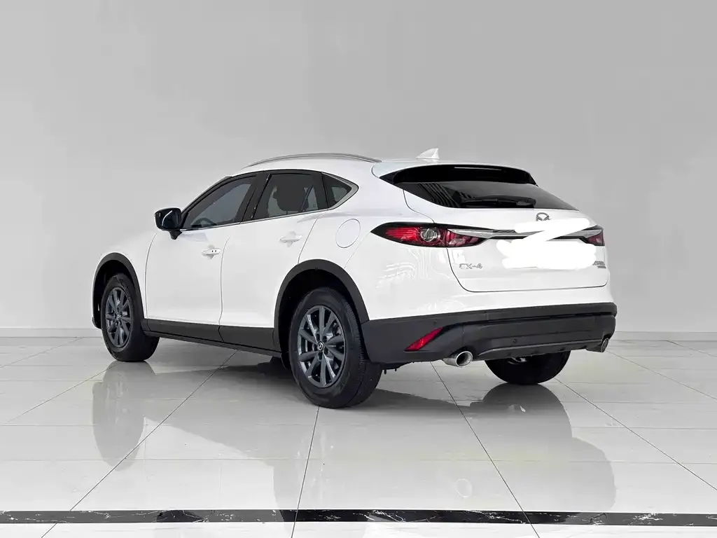 Mazda CX-4 2022 из CN, фото 2