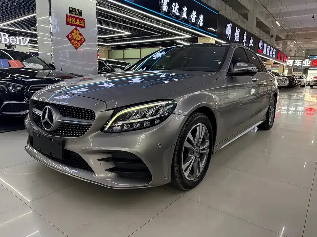 Mercedes-Benz C-Class — фото 1