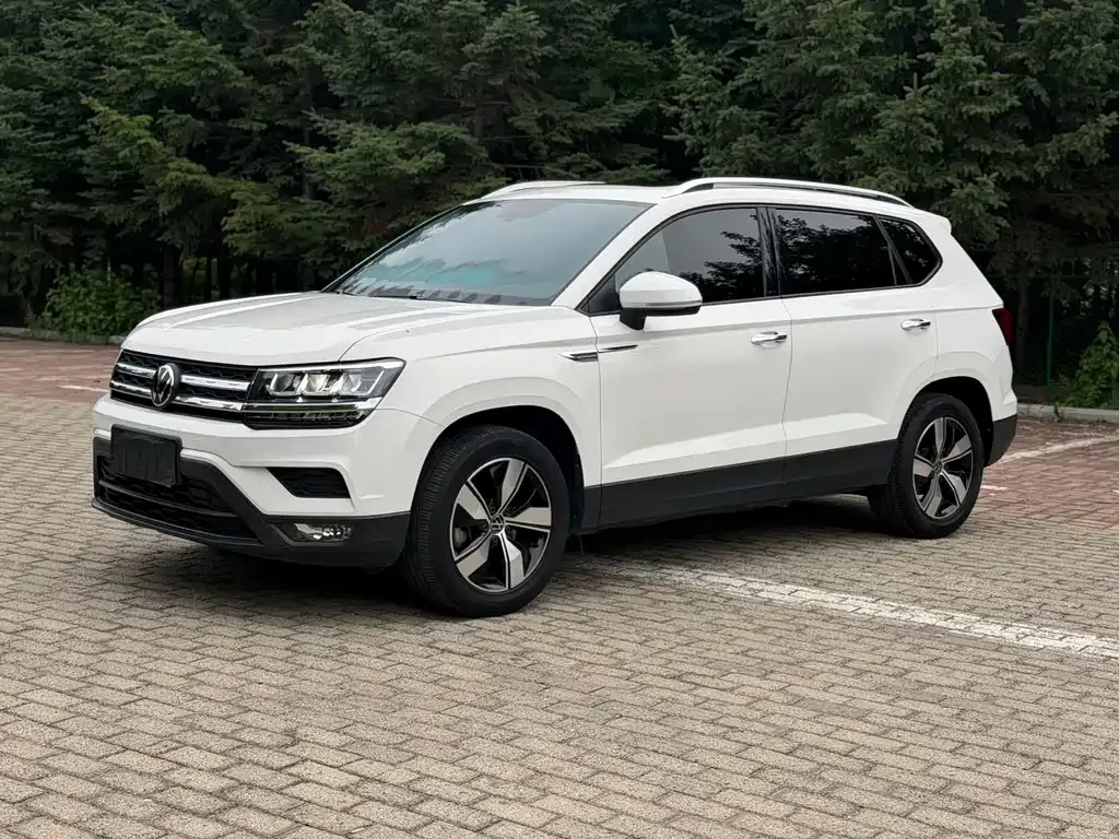 Volkswagen Tharu — фото 1