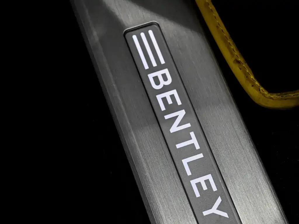 Bentley Bentayga — фото 10
