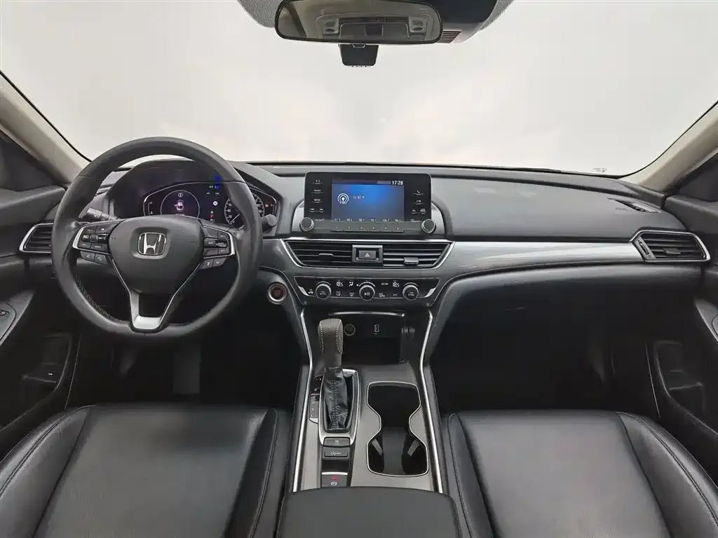 Honda Accord — фото 2