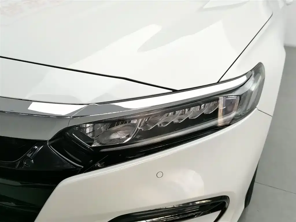 Honda Accord — фото 5