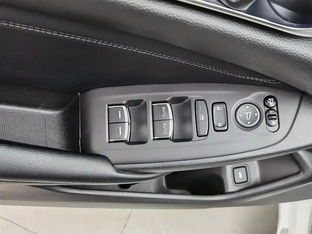 Honda Accord — фото 9