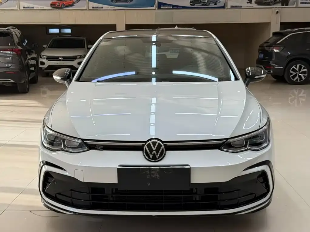 Volkswagen Golf — фото 8