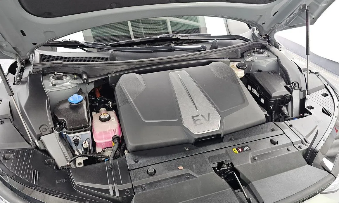 Kia EV6 — фото 9