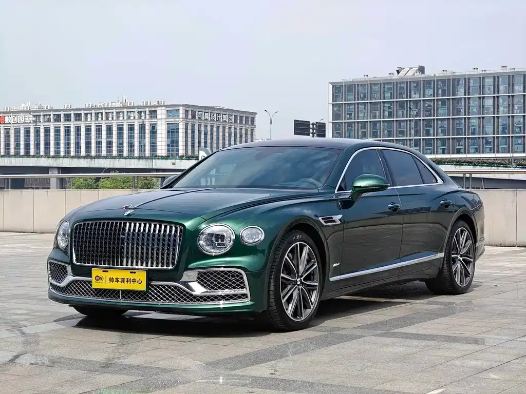 Bentley Flying Spur PHEV — фото 1