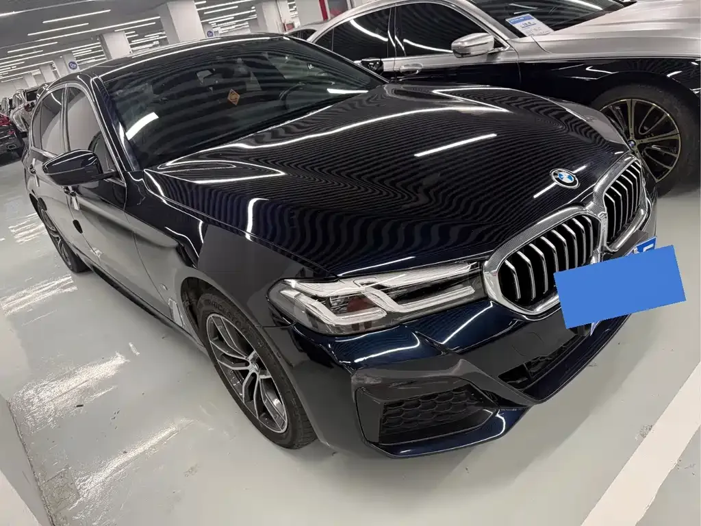 BMW 5 Series — фото 10