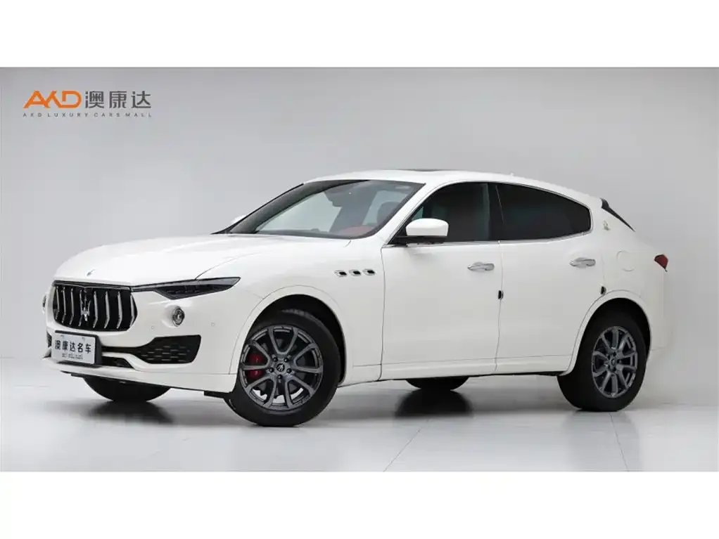 Maserati Levante — фото 1