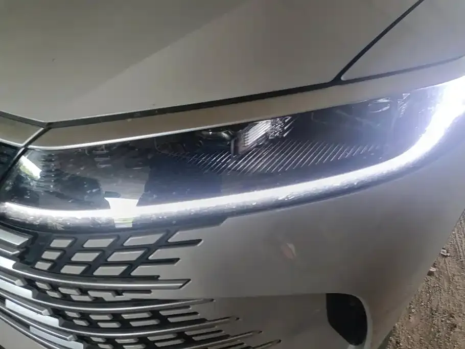 BYD Seal 05 DM-i — фото 2