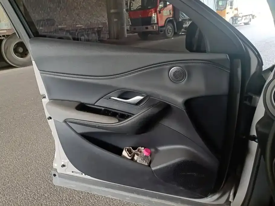 BYD Seal 05 DM-i — фото 6