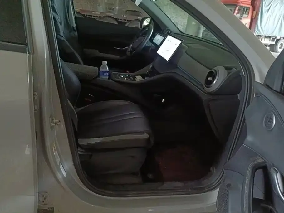 BYD Seal 05 DM-i — фото 3