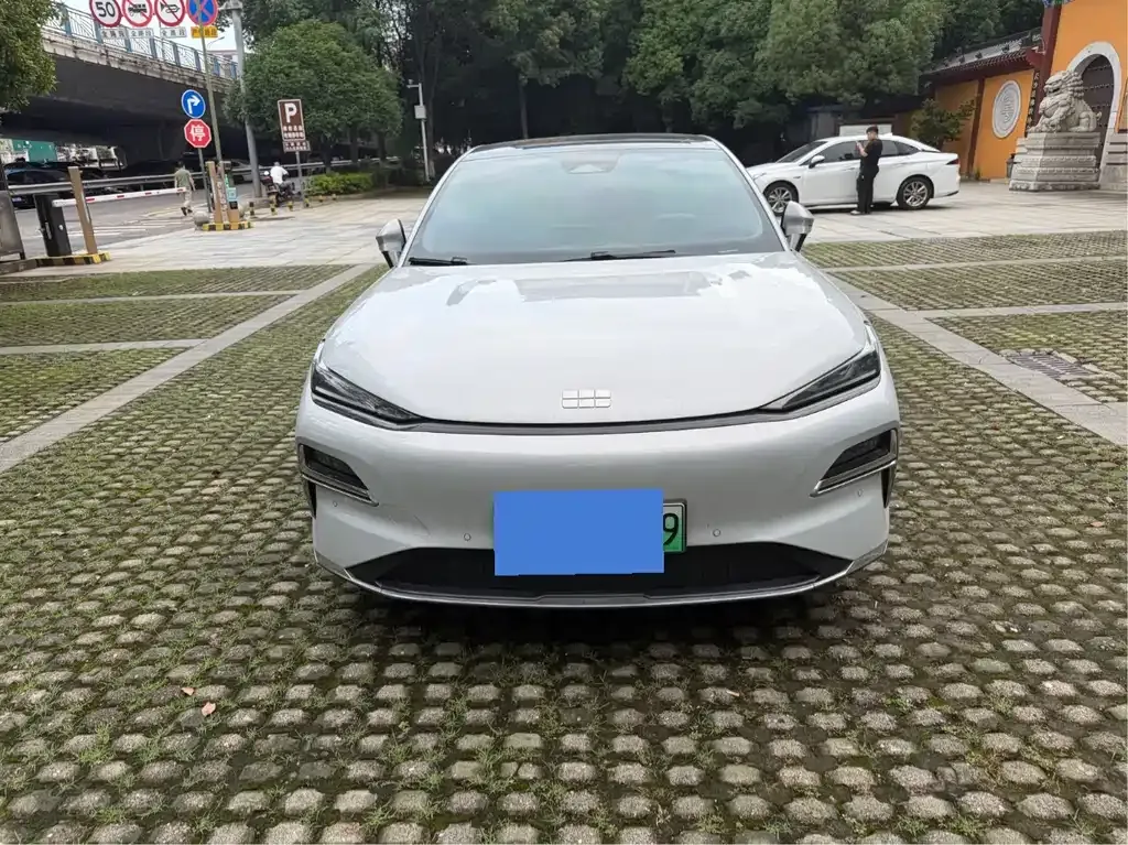 Geely Galaxy Xingyao 8 2025 из CN, фото 6
