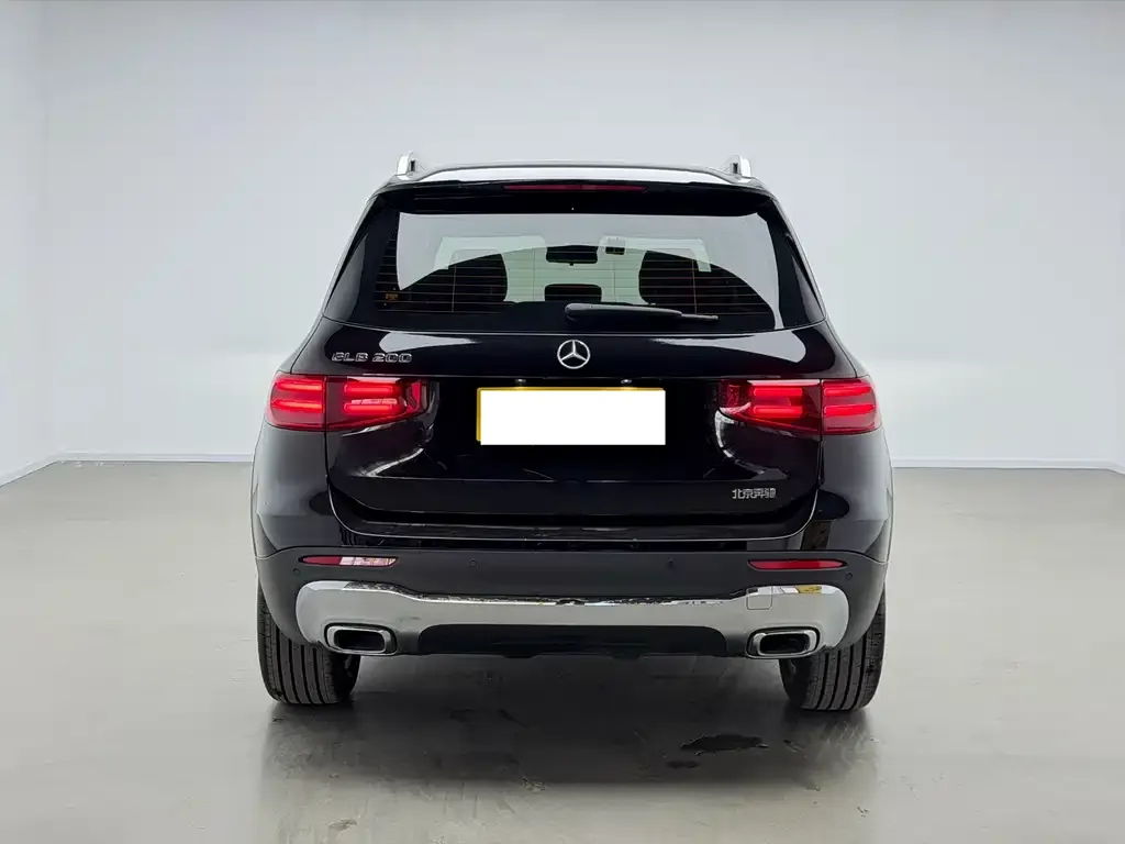 Mercedes-Benz GLB — фото 10