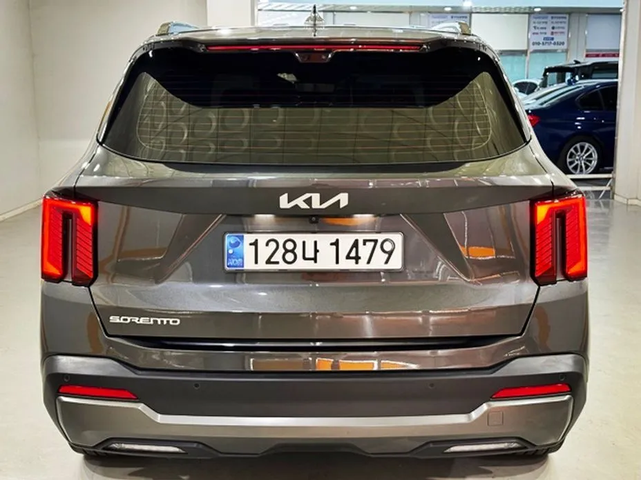 Kia Sorento — фото 5