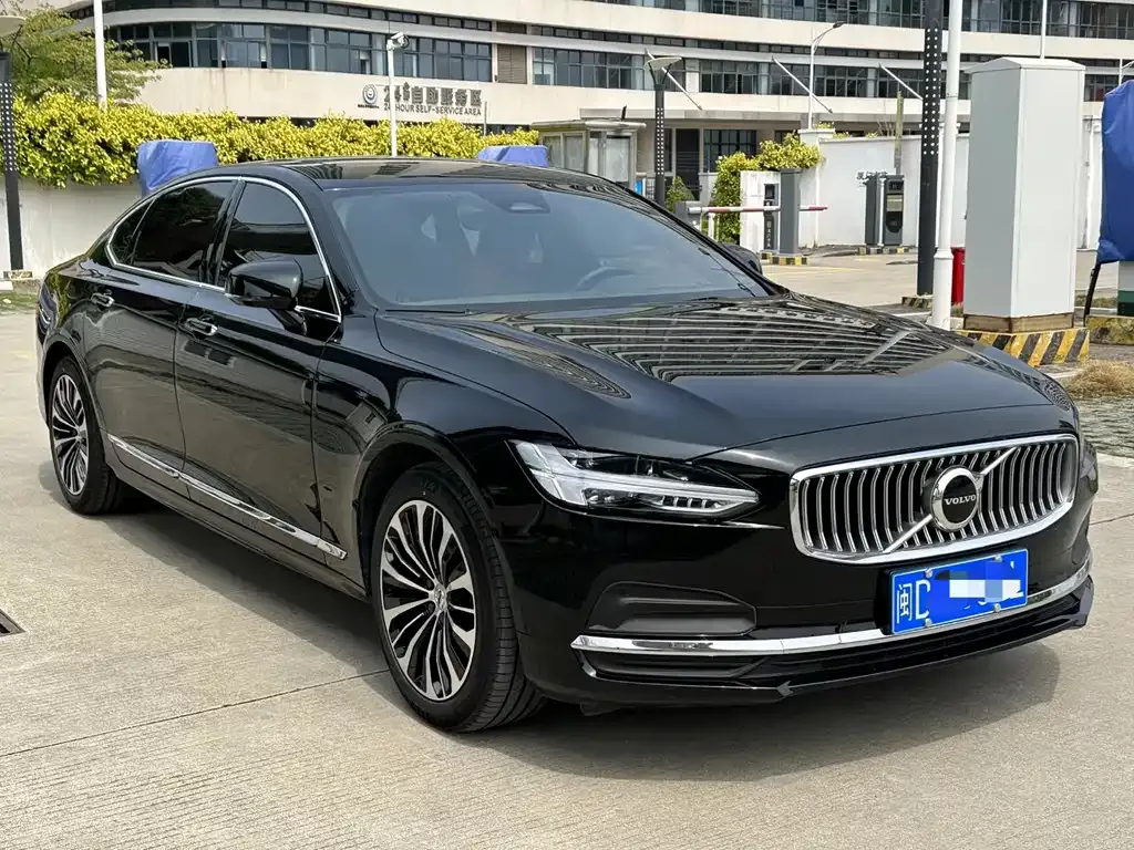 Volvo S90 — фото 8