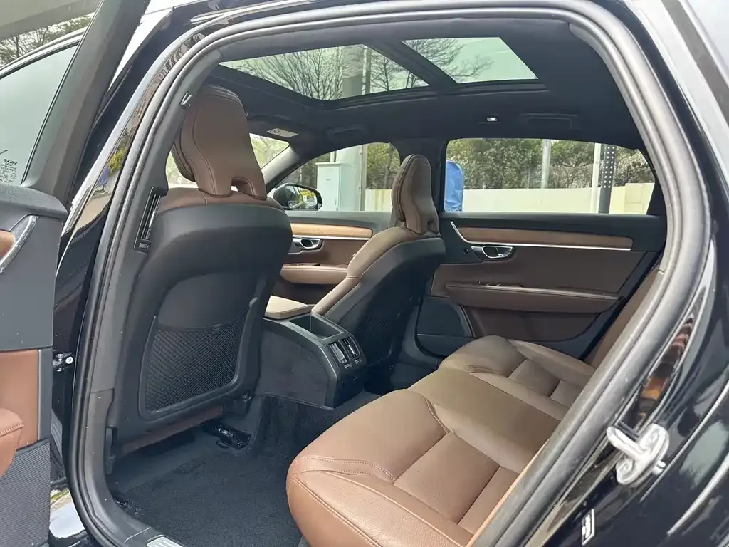 Volvo S90 — фото 4
