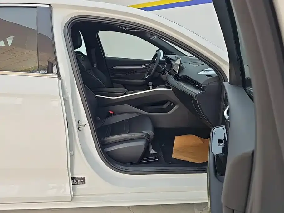 Geely Xingrui 2024 из CN, фото 5