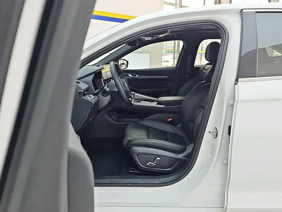 Geely Xingrui 2024 из CN, фото 4