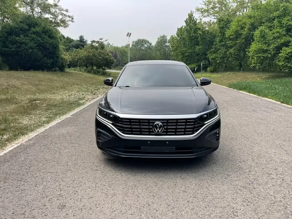 Volkswagen Passat — фото 7