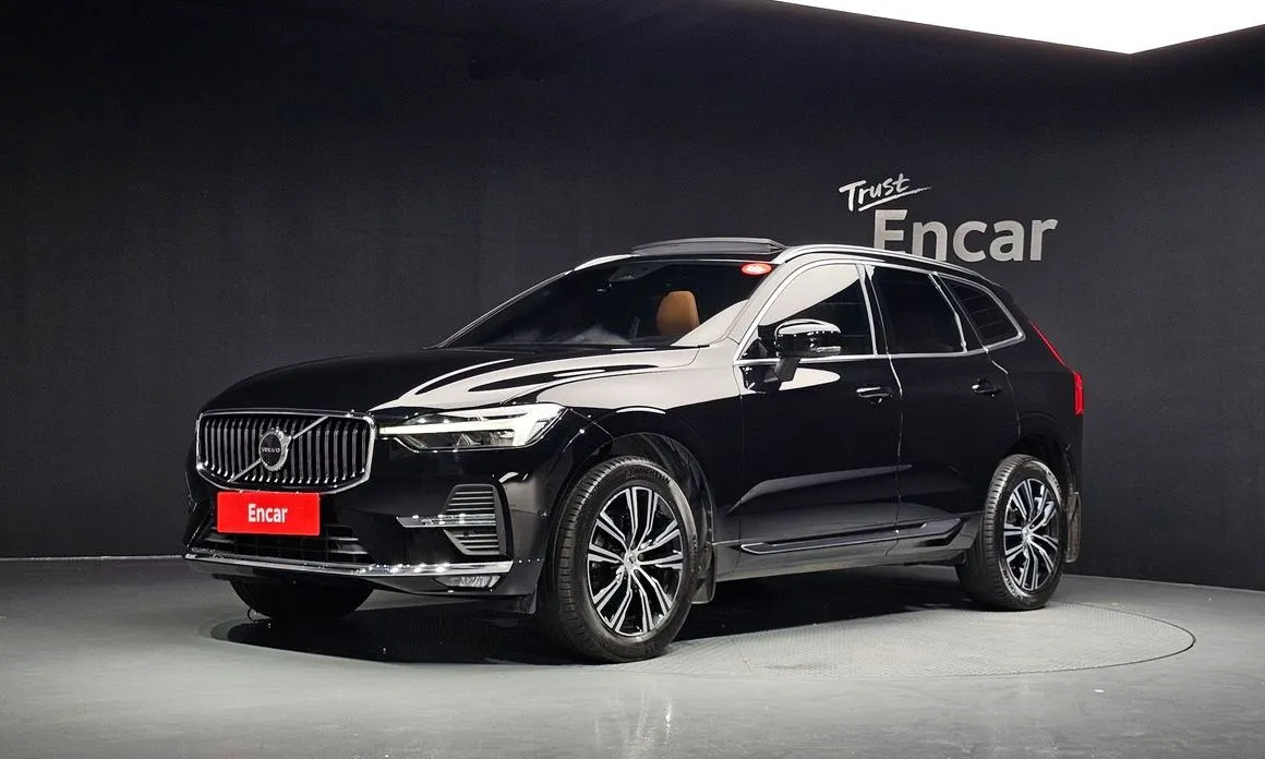 Volvo XC60 — фото 1