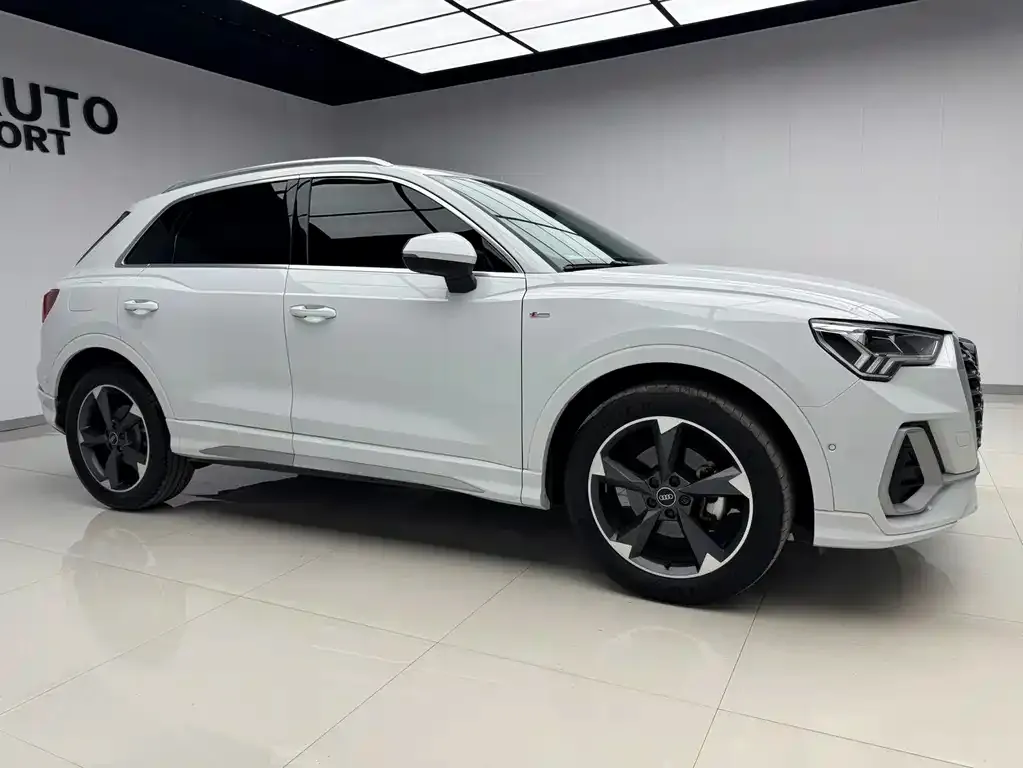 Audi Q3 — фото 6