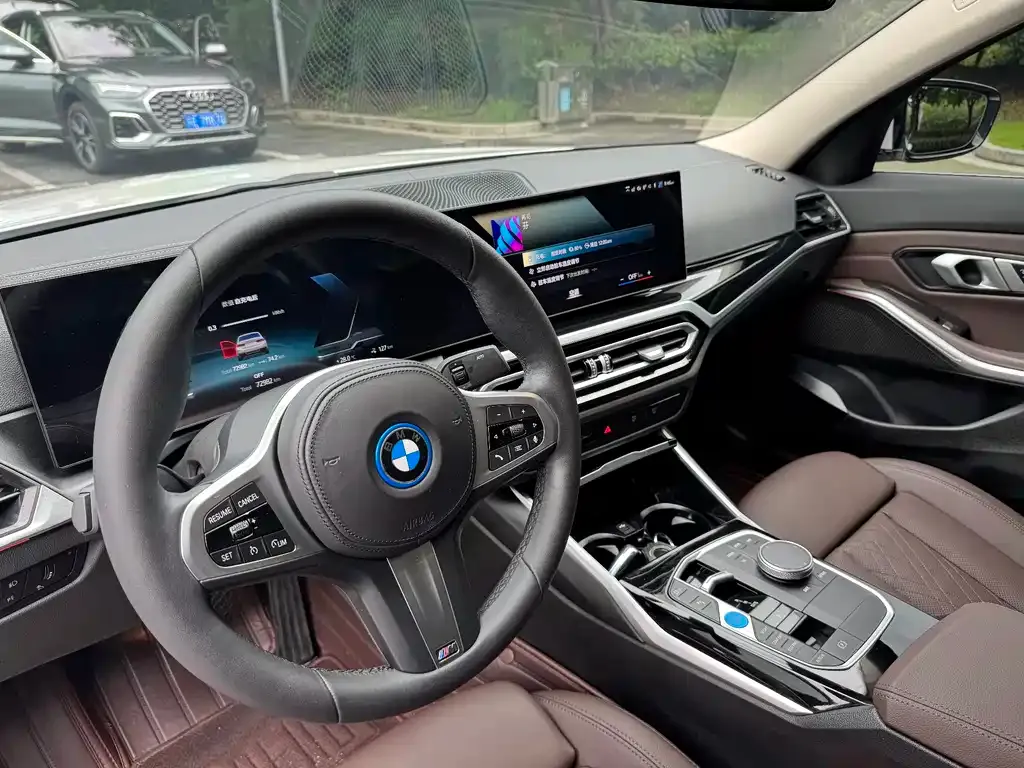 BMW i3 — фото 9