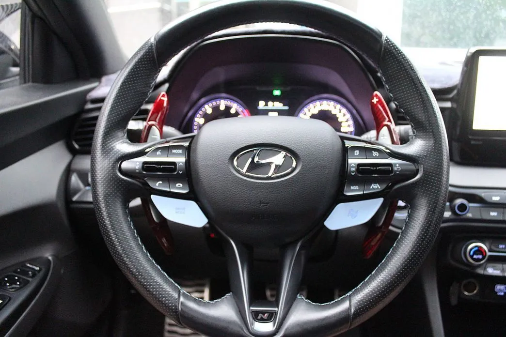 Hyundai Veloster 2023 из KR, фото 2