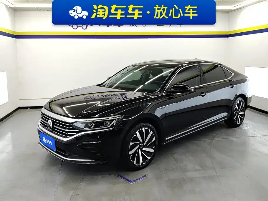 Volkswagen Passat — фото 1