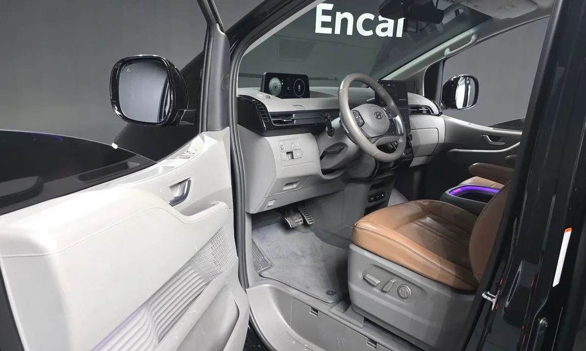 Hyundai Staria 2023 из KR, фото 5