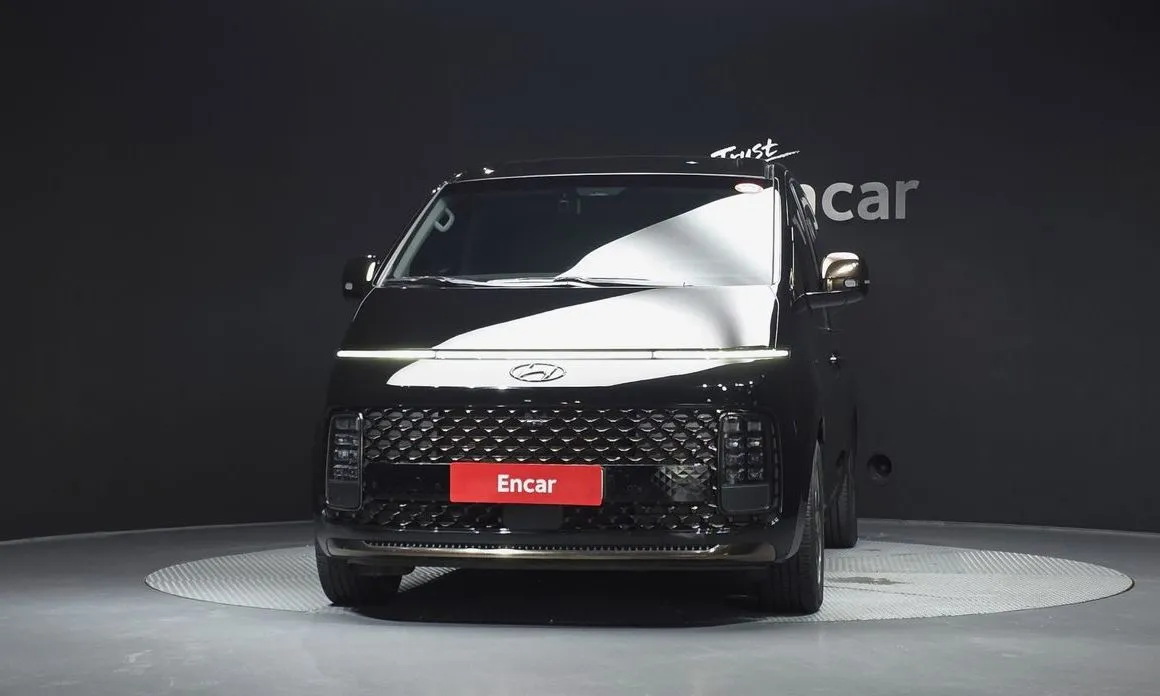 Hyundai Staria 2023 из KR, фото 2