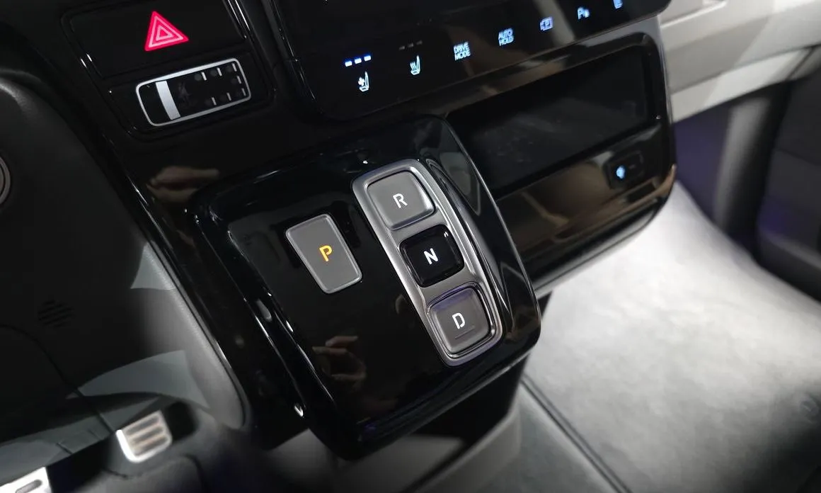 Hyundai Staria 2023 из KR, фото 7
