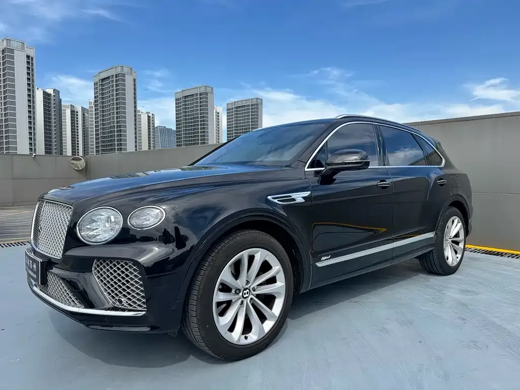 Bentley Bentayga PHEV — фото 1