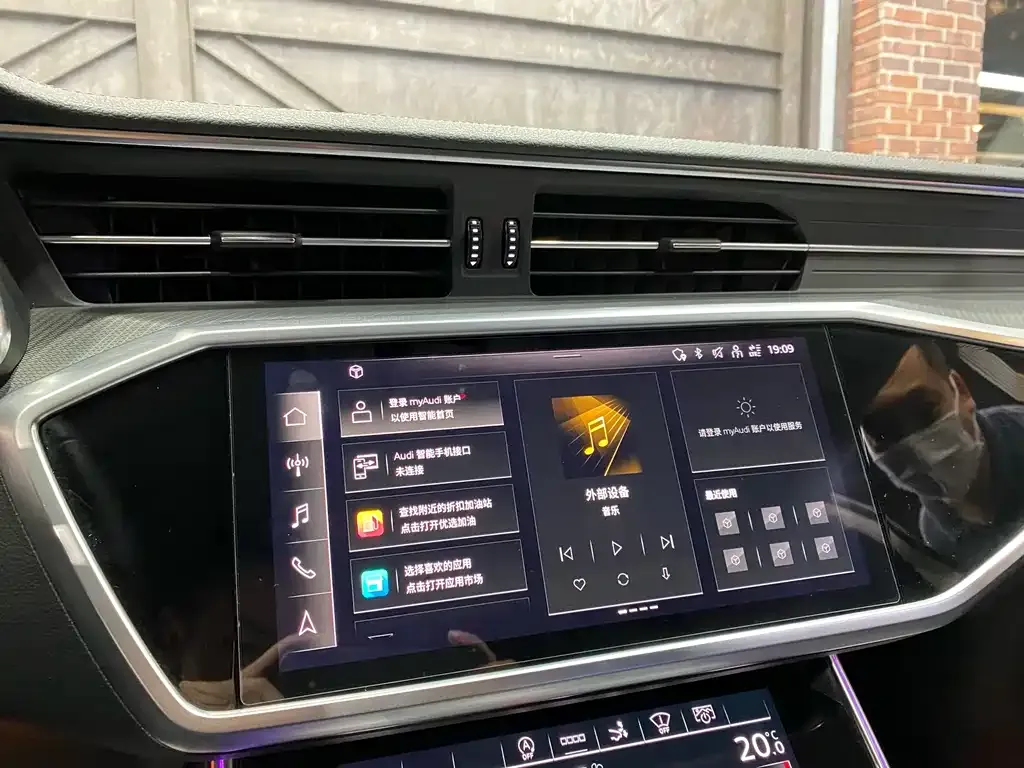 Audi A7 2021 из CN, фото 2