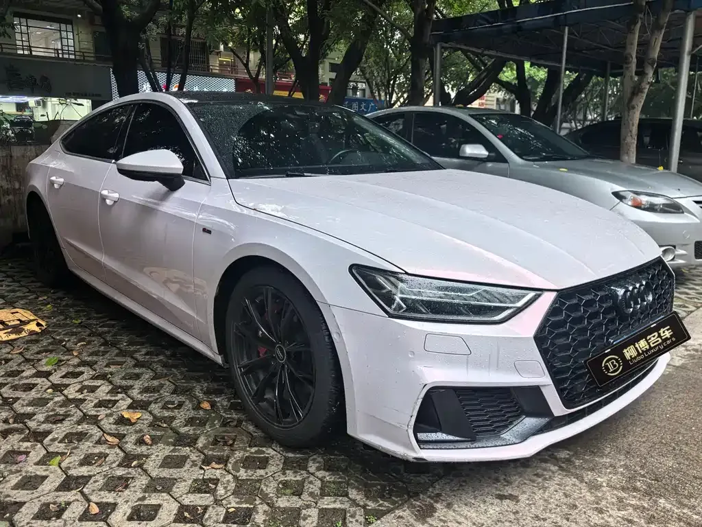 Audi A7 2021 из CN, фото 10