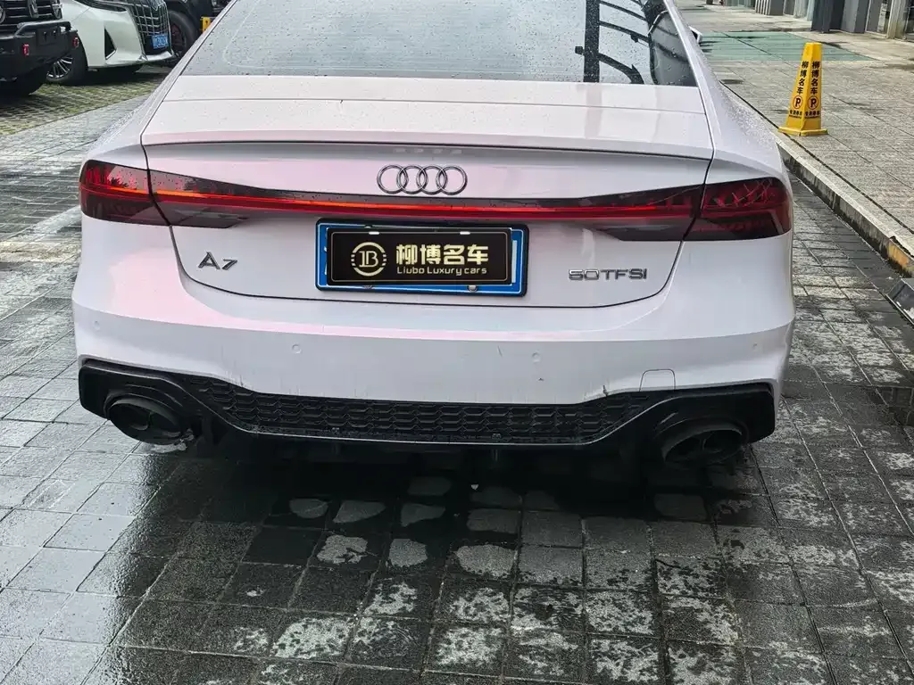 Audi A7 2021 из CN, фото 9