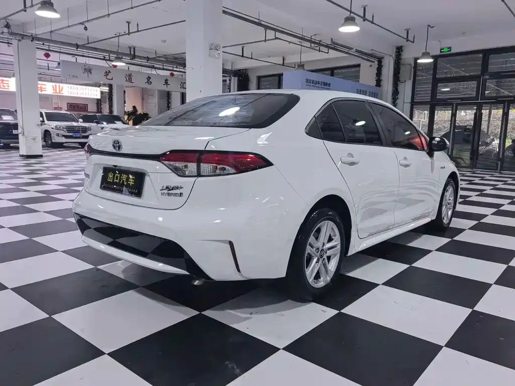 Toyota Levin — фото 10