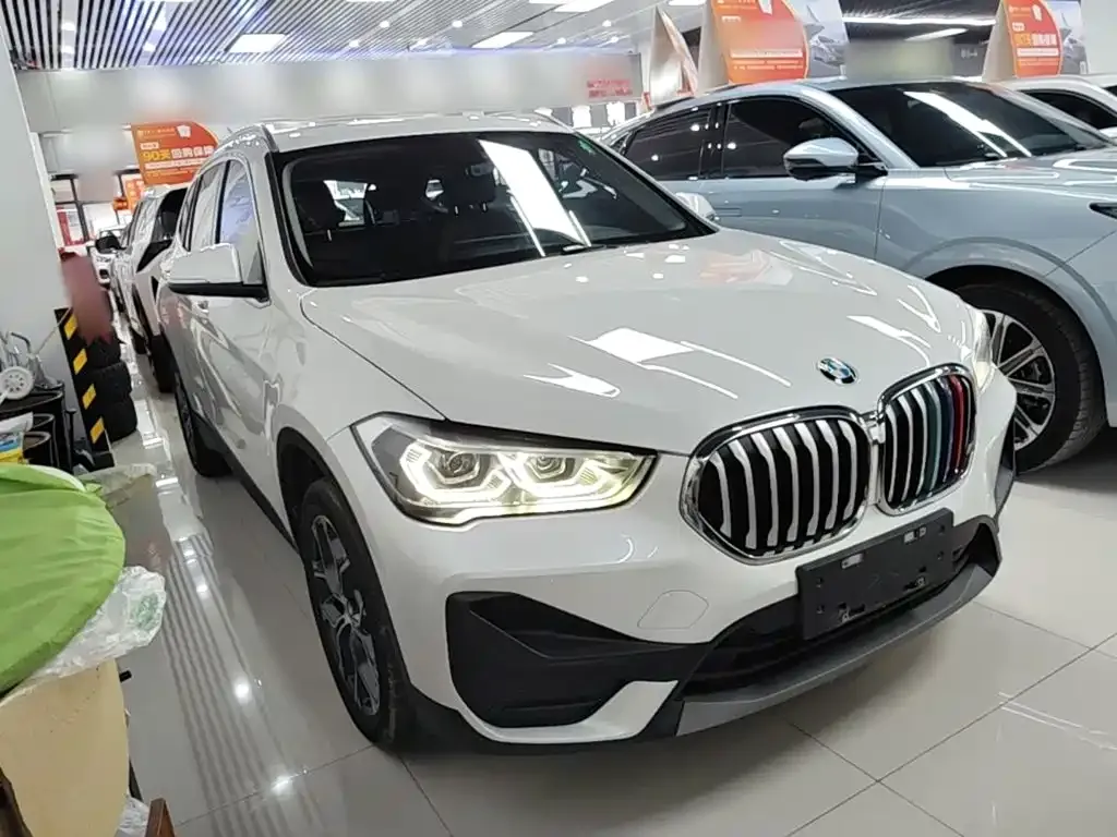 BMW X1 — фото 9