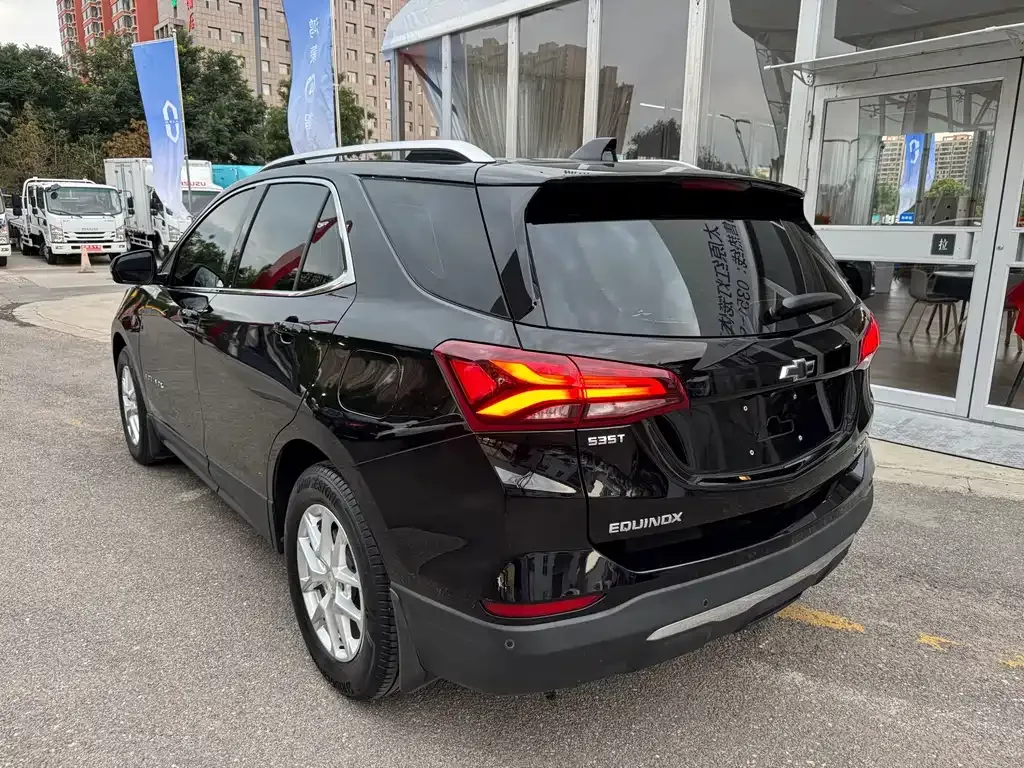 Chevrolet Equinox — фото 10
