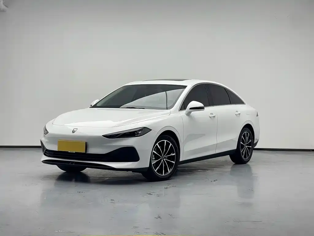 Roewe D7 — фото 1