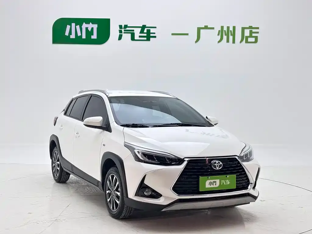 Toyota Yaris L — фото 2