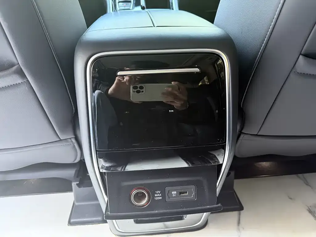 GAC Motor Trumpchi M8 — фото 10