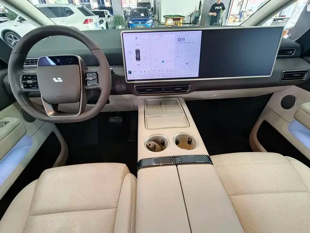 Li Auto MEGA 2024 из CN, фото 2