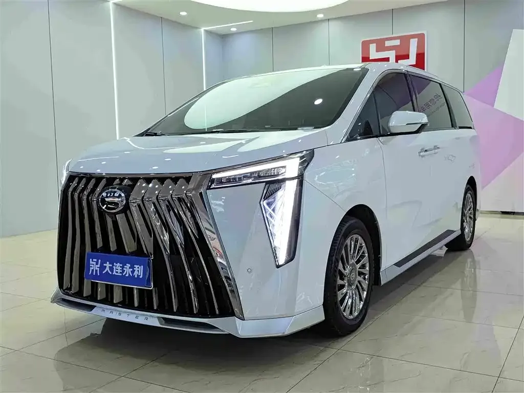 GAC Motor Trumpchi M8 — фото 1
